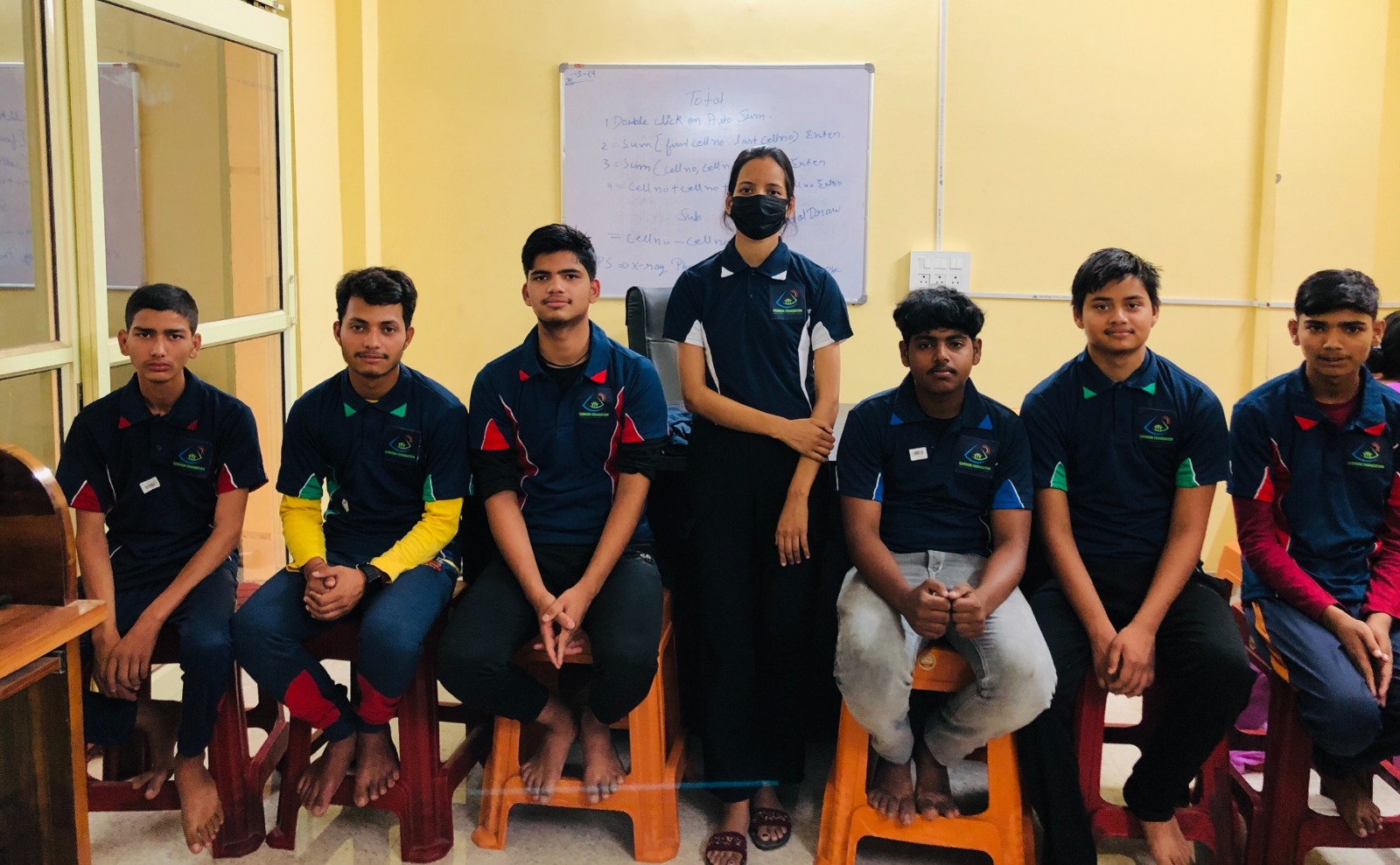 Learn Computer Skills With Samoon Computer Training Institute 