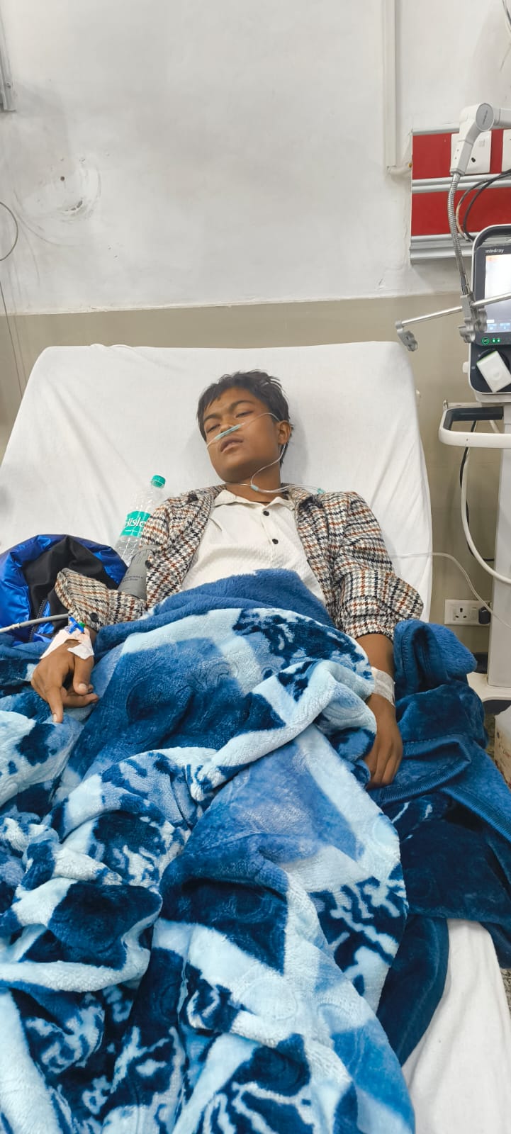 Support 19-Year-Old Mahendra Singh For Kidney Transplant Treatment