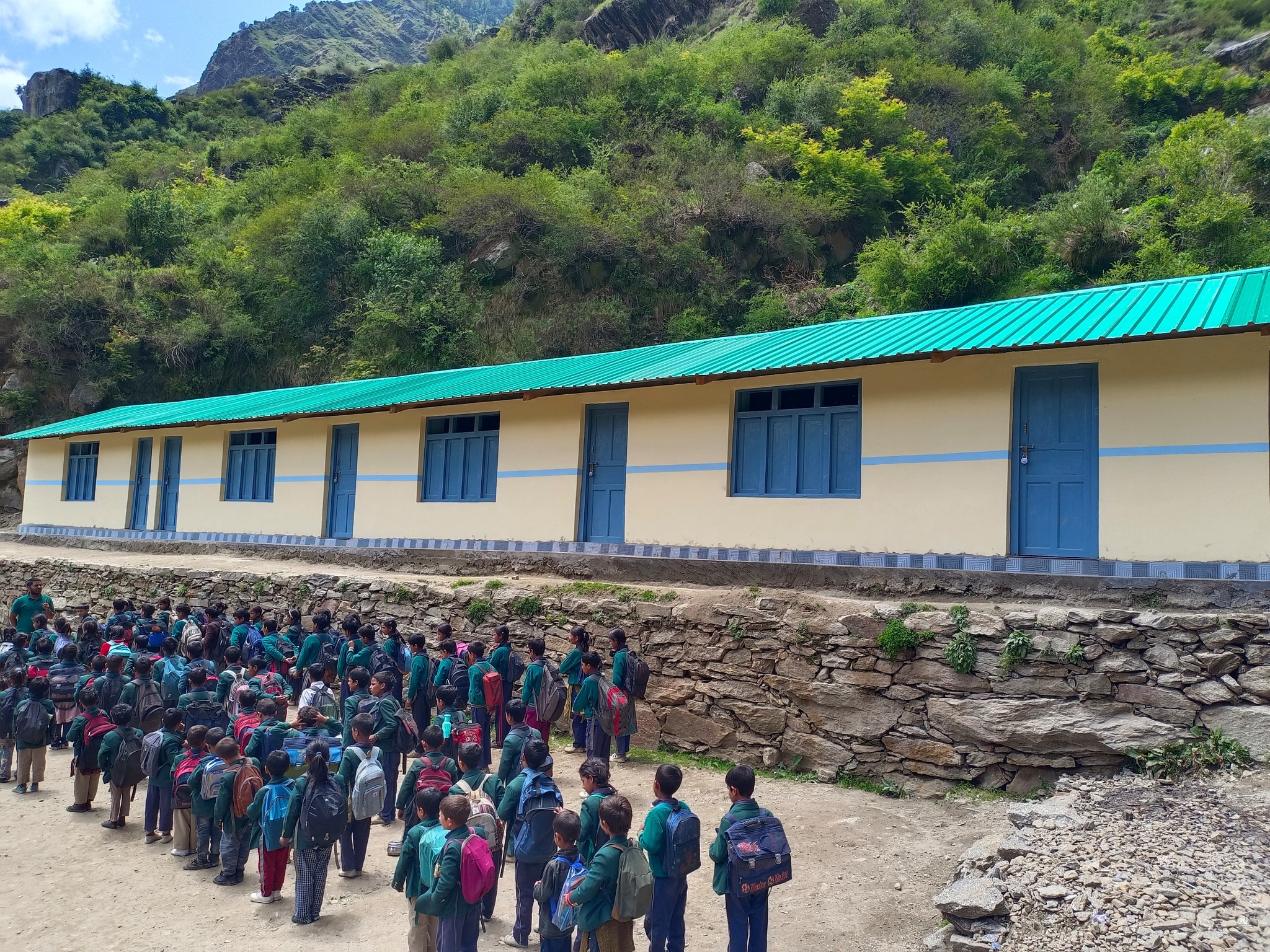 Sponsorship Support For 100 Students Of Samoon Adarsh Vidyalaya, Osla (Uttarkashi)
